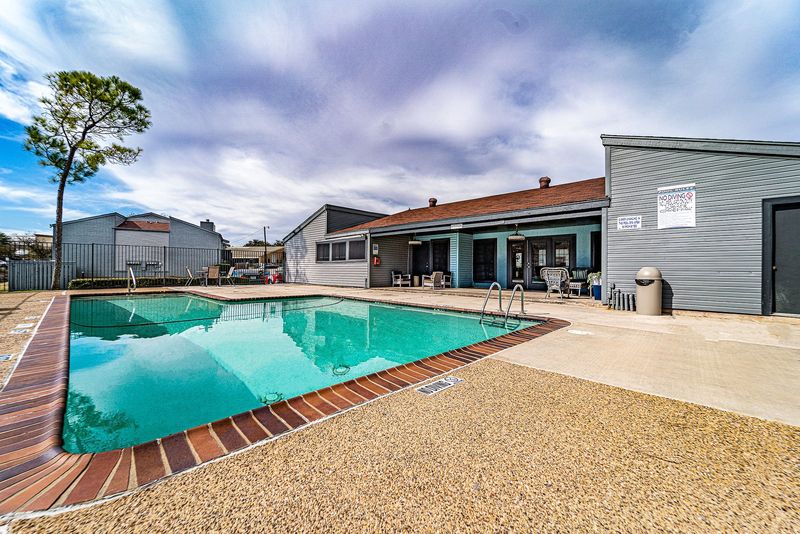 Dakota Apartments swimming pool and sundeck